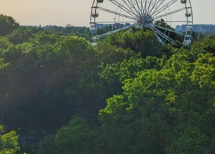 Elegant Escape 2 Апартаменти *