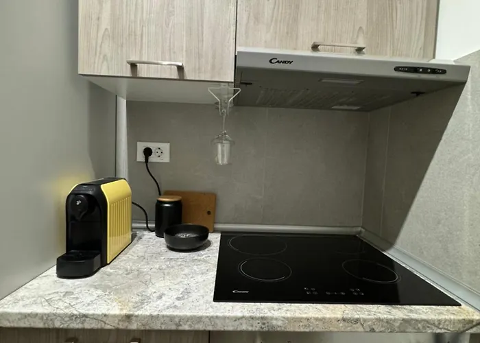 Elegant Escape 2 * Bukareszt