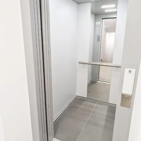 Elegant Escape 2 * Bukarest
